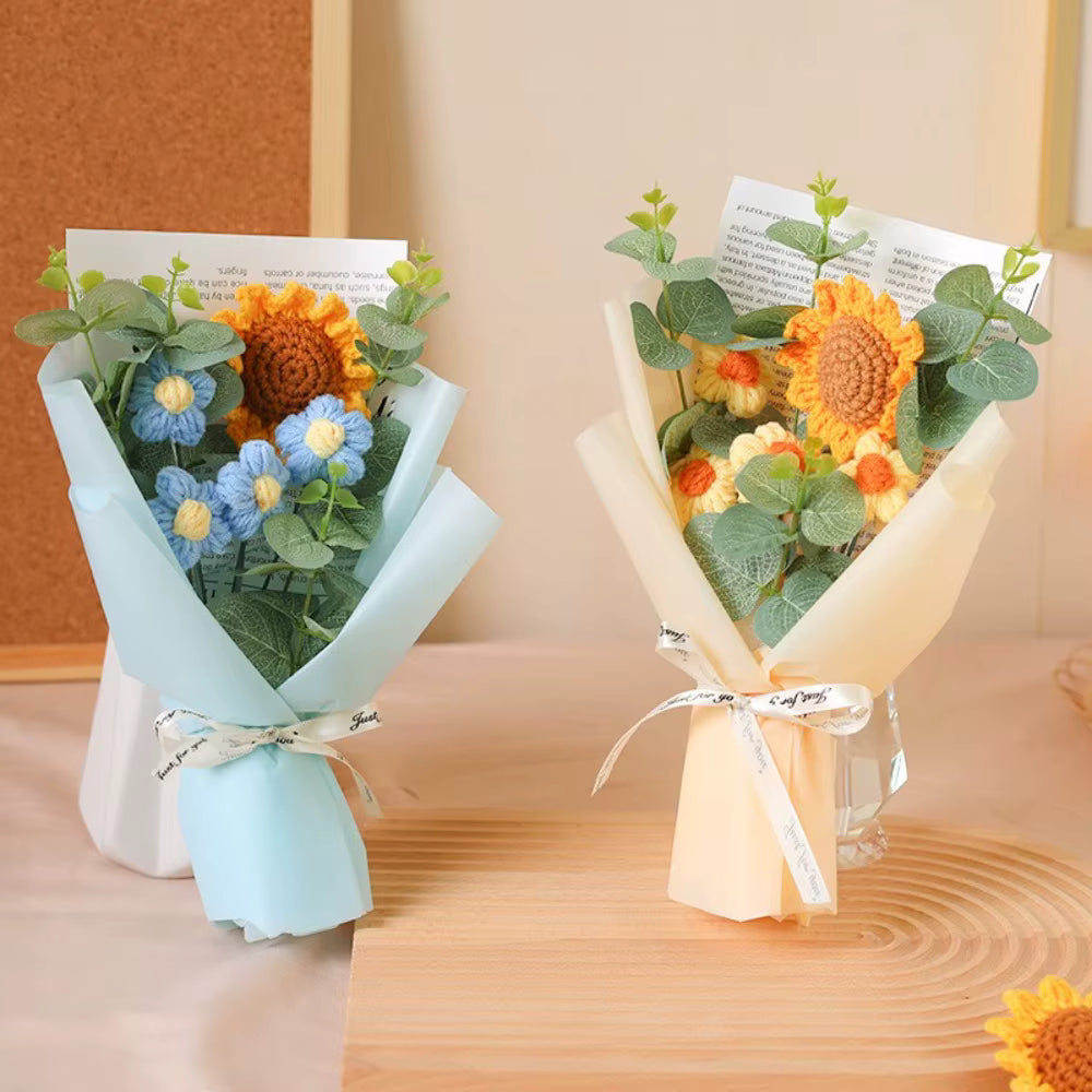 Blauw boeket met zonnebloem - 22cm