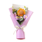 Paars boeket met zonnebloem - 22cm